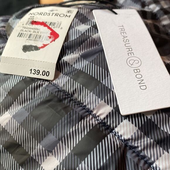 Treasure & Bond Reversible Check Puffer Ski Vest Oversized XS NWT - Picture 14 of 14